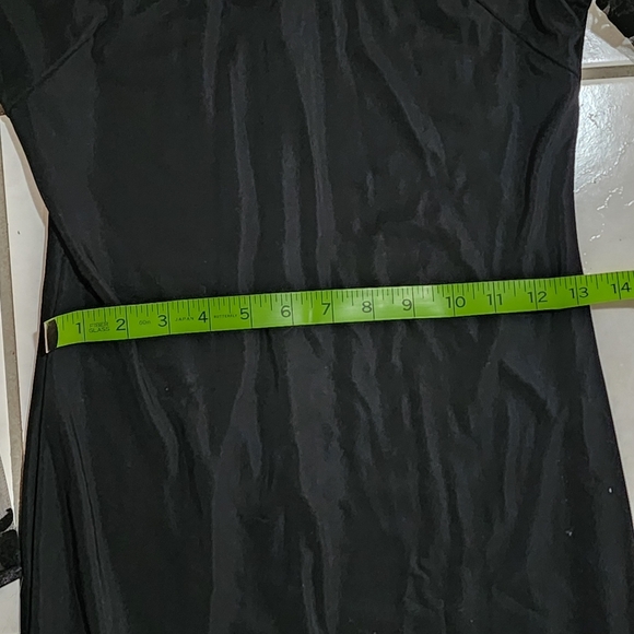 Vintage Gothic Style Black Gown w/Round Collar - Picture 15 of 16